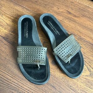 Donald J. Pliner Women's Slide Sandals